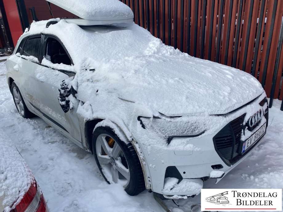 Audi e-tron, 2018->>  delebil , Motorkode: EAS|EAW