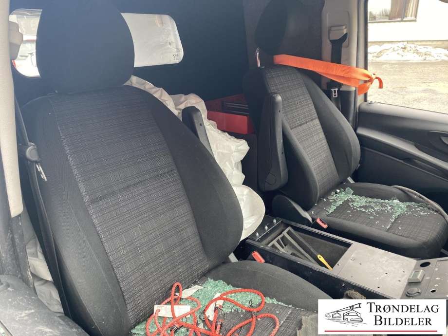 Mercedes Vito 2014-->> (W447) delebil , Motorkode: 651.950, Girkassekode: D722965