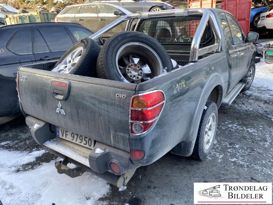 Mitsubishi L200 2006-2015 (Type IV) , Motorkode: 4D56, Girkassekode: 