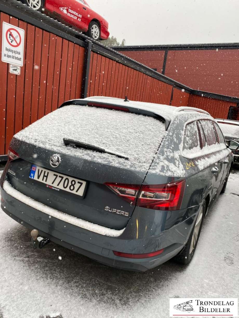 Škoda Superb 2015-->> (Type III) , Motorkode: DCX, Girkassekode: 