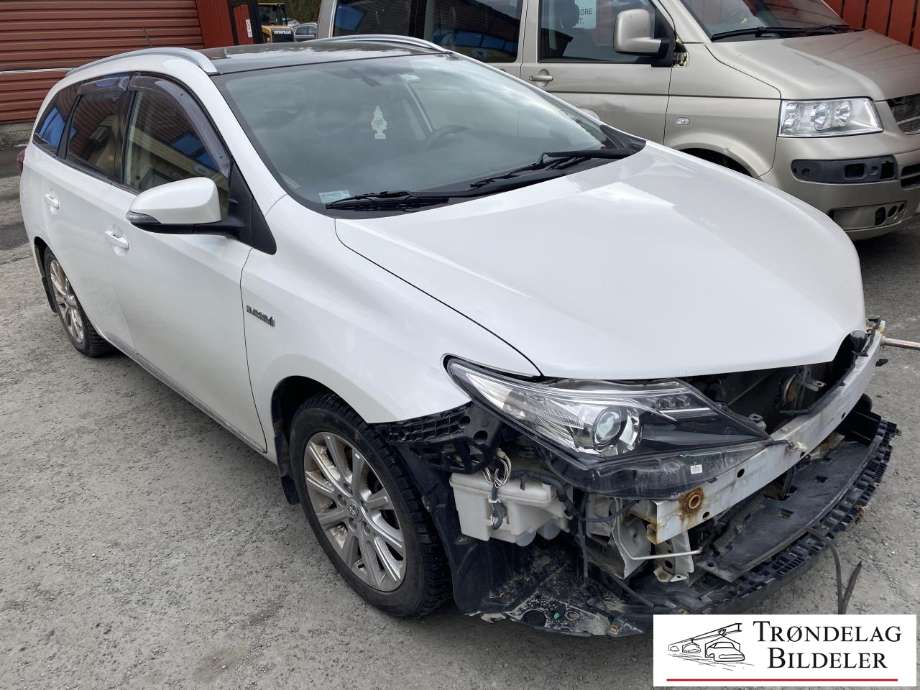 Toyota Auris, 2013-2015 (Type II, Fase 1)  delebil , Motorkode: 2ZR-FXE
