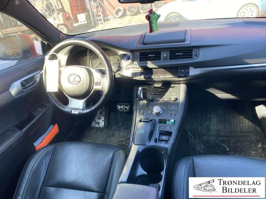 Lexus CT 2010-2020 delebil , Motorkode: 2ZR-FXE, Girkassekode: