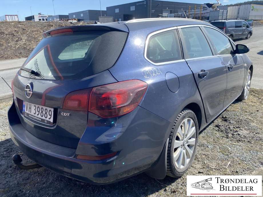 Opel Astra J 2010-2015 delebil , Motorkode: A17DTR, Girkassekode: