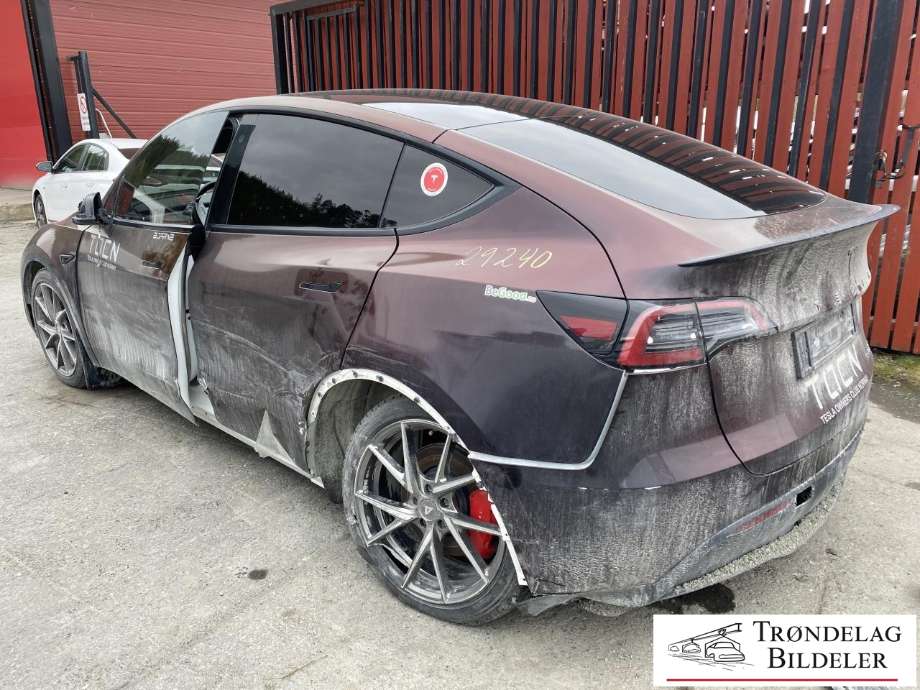 Tesla Model Y 2021-2024 (Type I) , Motorkode: 3D3|3D6, Girkassekode: 
