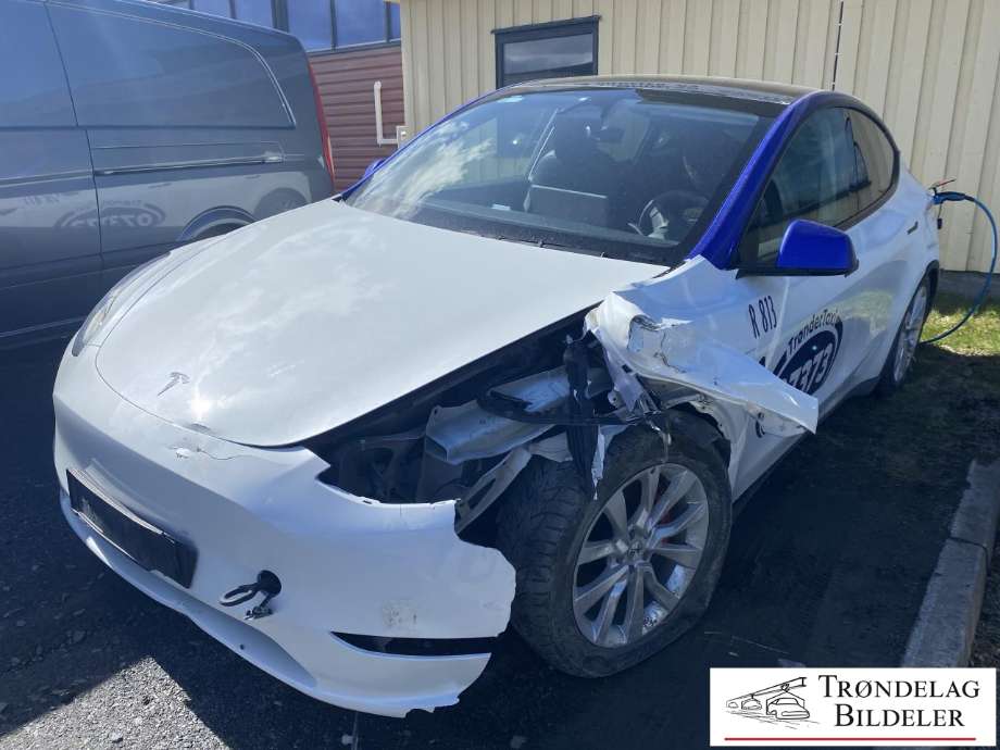 Tesla Model Y 2024-->> (Type II) delebil , Motorkode: 3D3|4D1, Girkassekode: 