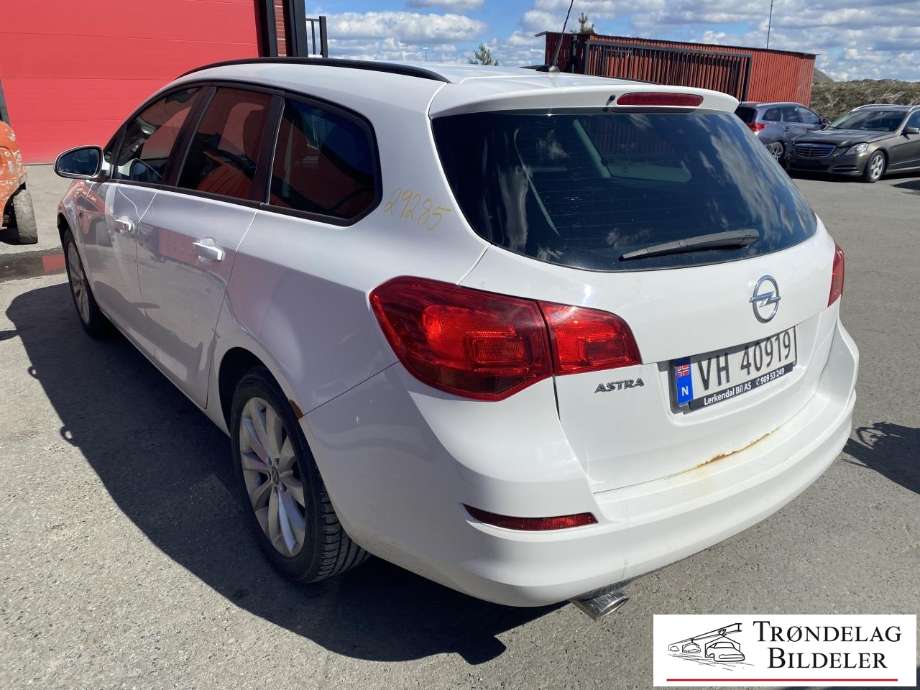 Opel Astra J 2010-2015 , Motorkode: A14NET, Girkassekode: