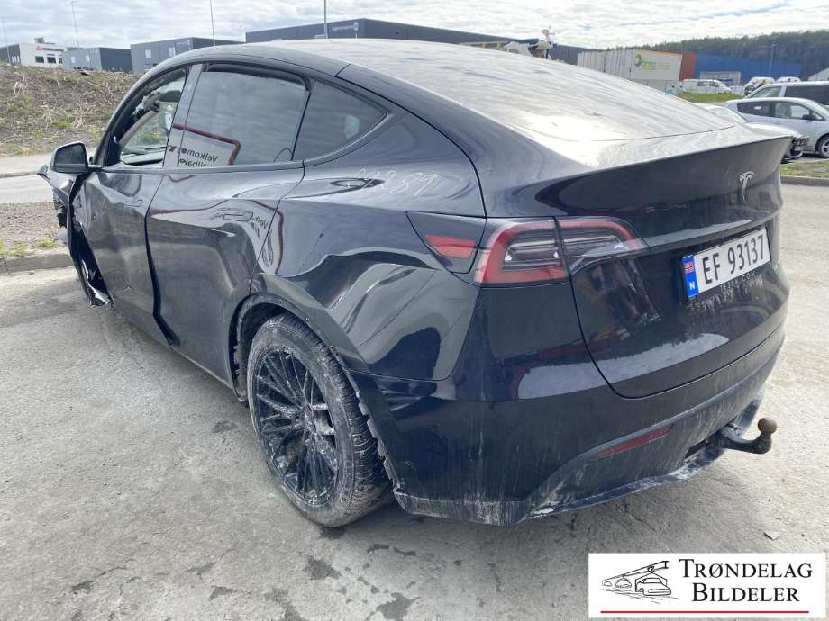Tesla Model Y 2021-2024 (Type I) , Motorkode: 3D3|4D1, Girkassekode: 