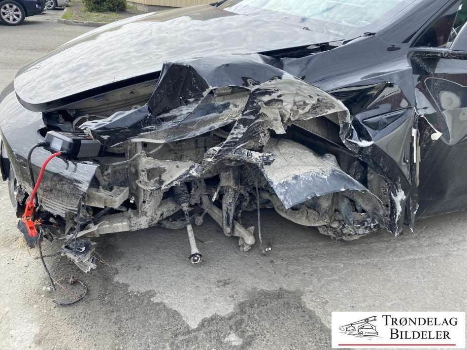 Tesla Model Y 2021-2024 (Type I) , Motorkode: 3D3|4D1, Girkassekode: 