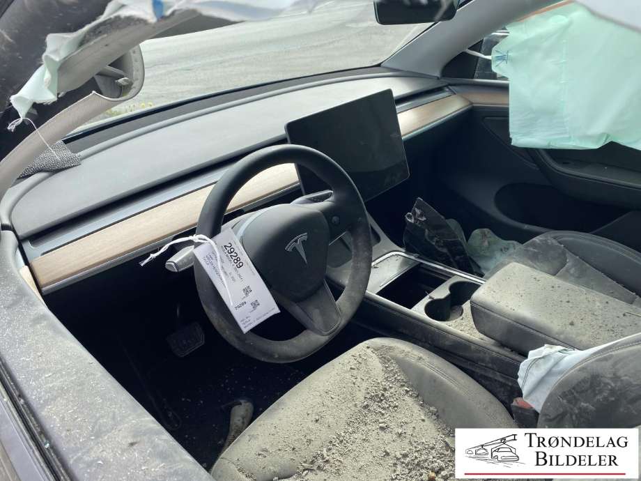 Tesla Model Y 2021-2024 (Type I) , Motorkode: 3D3|4D1, Girkassekode: 