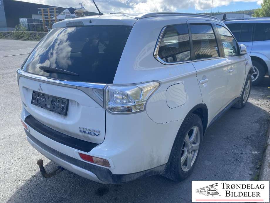 Mitsubishi Outlander 2012-2015 (Type III, Fase 1) delebil , Motorkode: 4B11, Girkassekode: