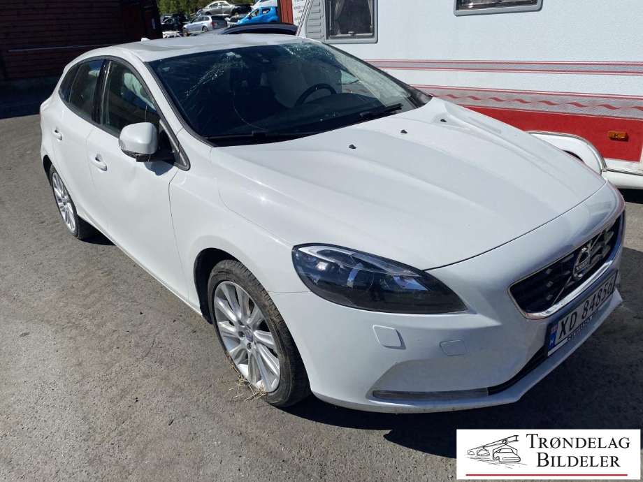 Volvo V40, 2012-2019  delebil , Motorkode: D4162T, Girkassekode: 6-MAN 2WD / B6