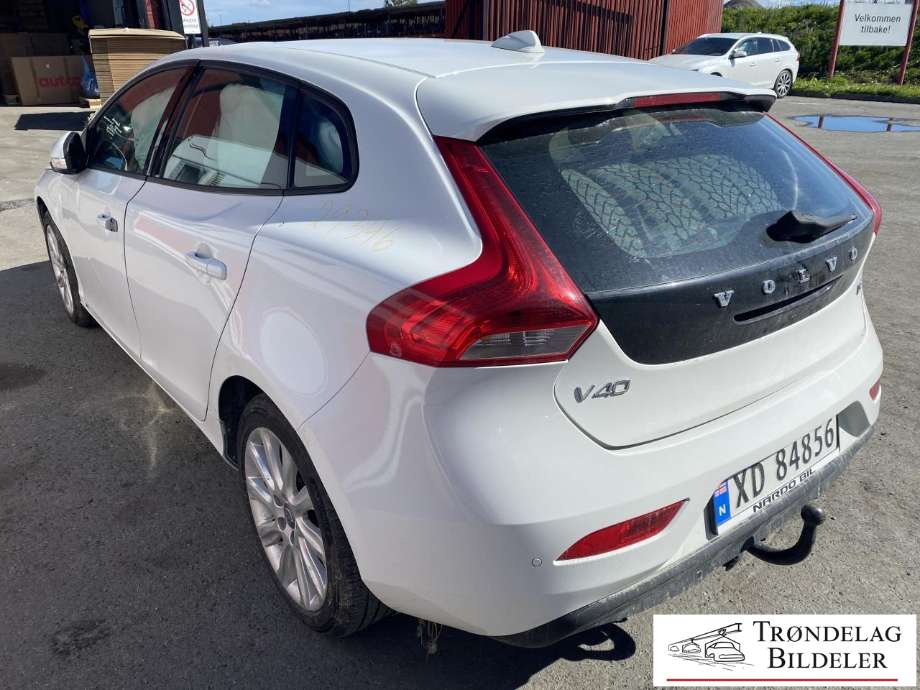 Volvo V40 2012-2019 delebil , Motorkode: D4162T, Girkassekode: 6-MAN 2WD / B6