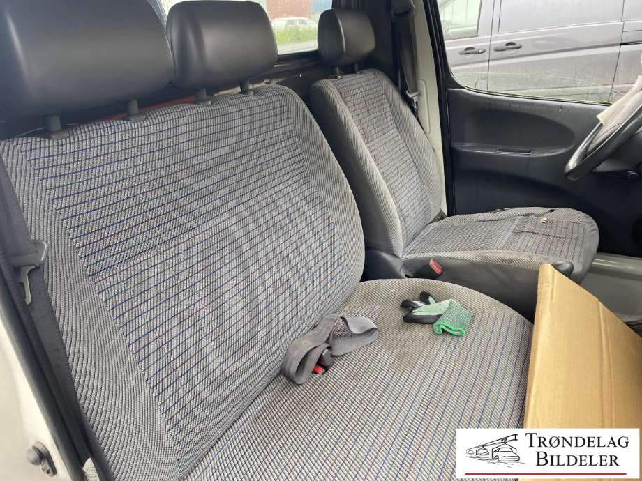 Toyota Hiace 1996-2001 (Fase 1) delebil , Motorkode: 2L-T, Girkassekode: