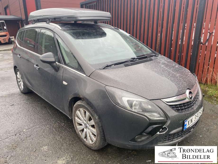 Opel Zafira Tourer, 2012-2018  delebil , Motorkode: A20DT