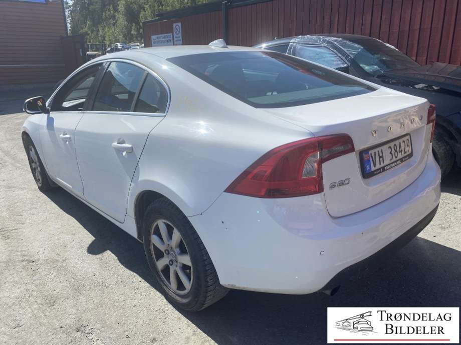 Volvo S60 2010-2014 (Type II, Fase 1) delebil , Motorkode: D4162T, Girkassekode: