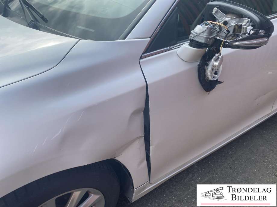 Lexus CT 2010-2020 delebil , Motorkode: 2ZR-FXE, Girkassekode: