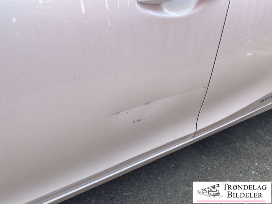 Lexus CT 2010-2020 delebil , Motorkode: 2ZR-FXE, Girkassekode: