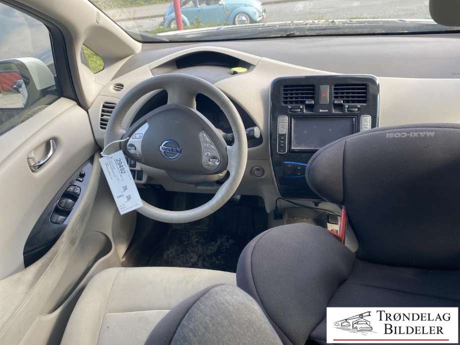 Nissan Leaf 2011-2017 (Type I) , Motorkode: EM61, Girkassekode: