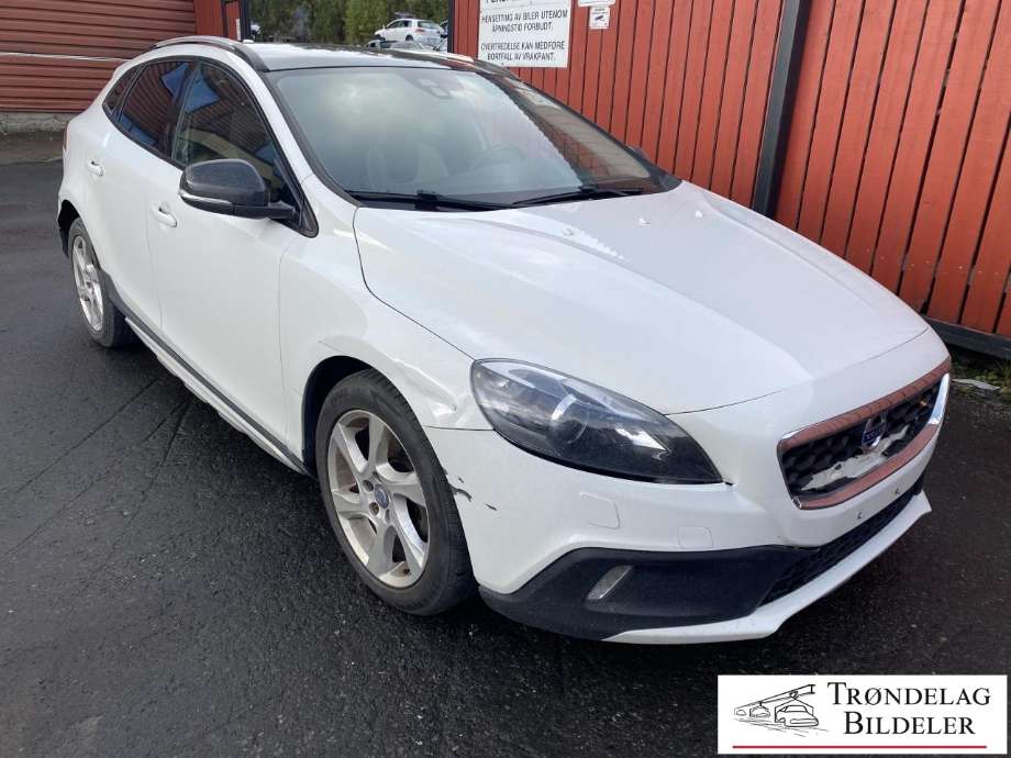 Volvo V40 2012-2019 , Motorkode: D4162T, Girkassekode: