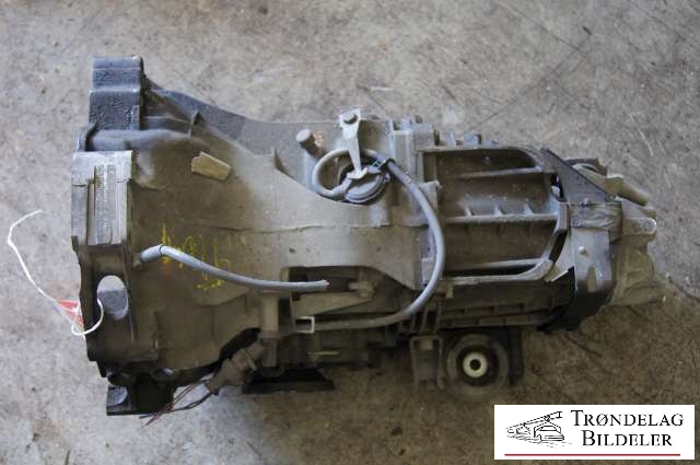 Girkasse manuell til Audi 80 1992-1995  (CGT|012 300 047 KX|)