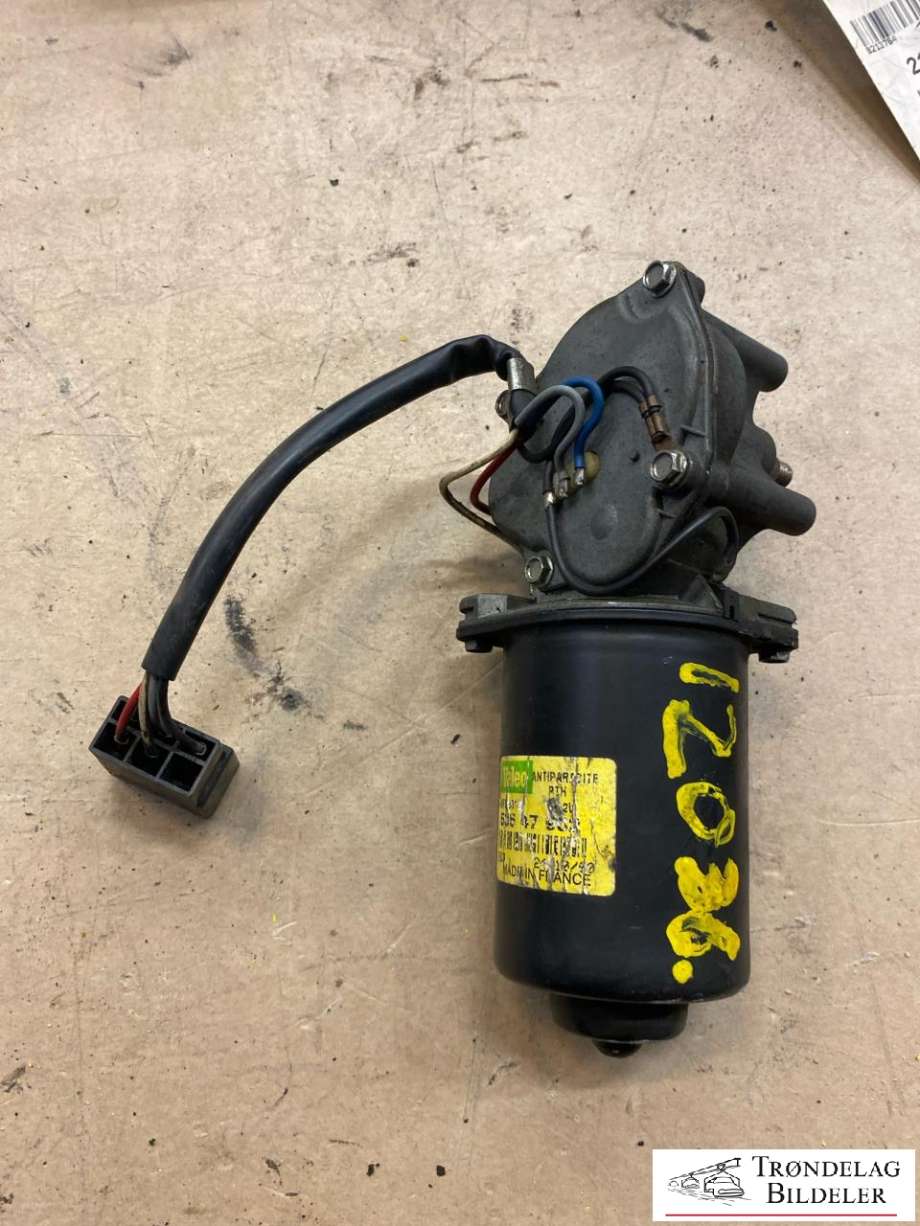 Viskermotor frontrute til Mercedes Vito/Viano 1996-2003 (W638) (W638) (A 005 820 78 42|)