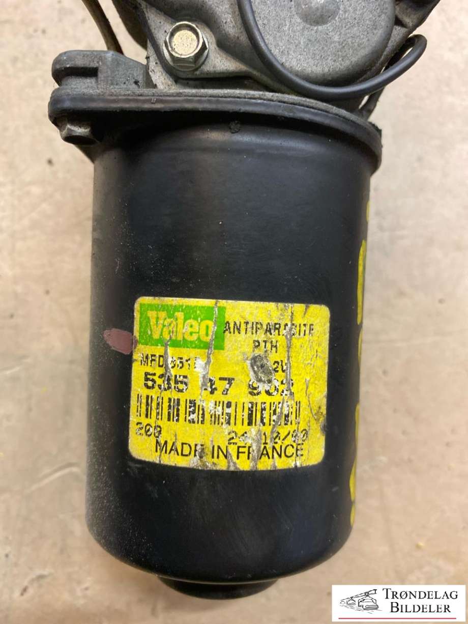 Viskermotor frontrute til Mercedes Vito/Viano 1996-2003 (W638) (W638) (A 005 820 78 42|)