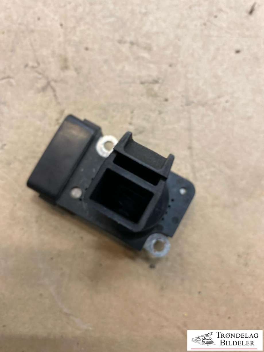Luftmengde/luftmassemåler til Toyota Avensis 1997-2000 (Type I, Fase 1) (AFH70M-23|22204-27010|AFH70M-23|135061|2505061|)
