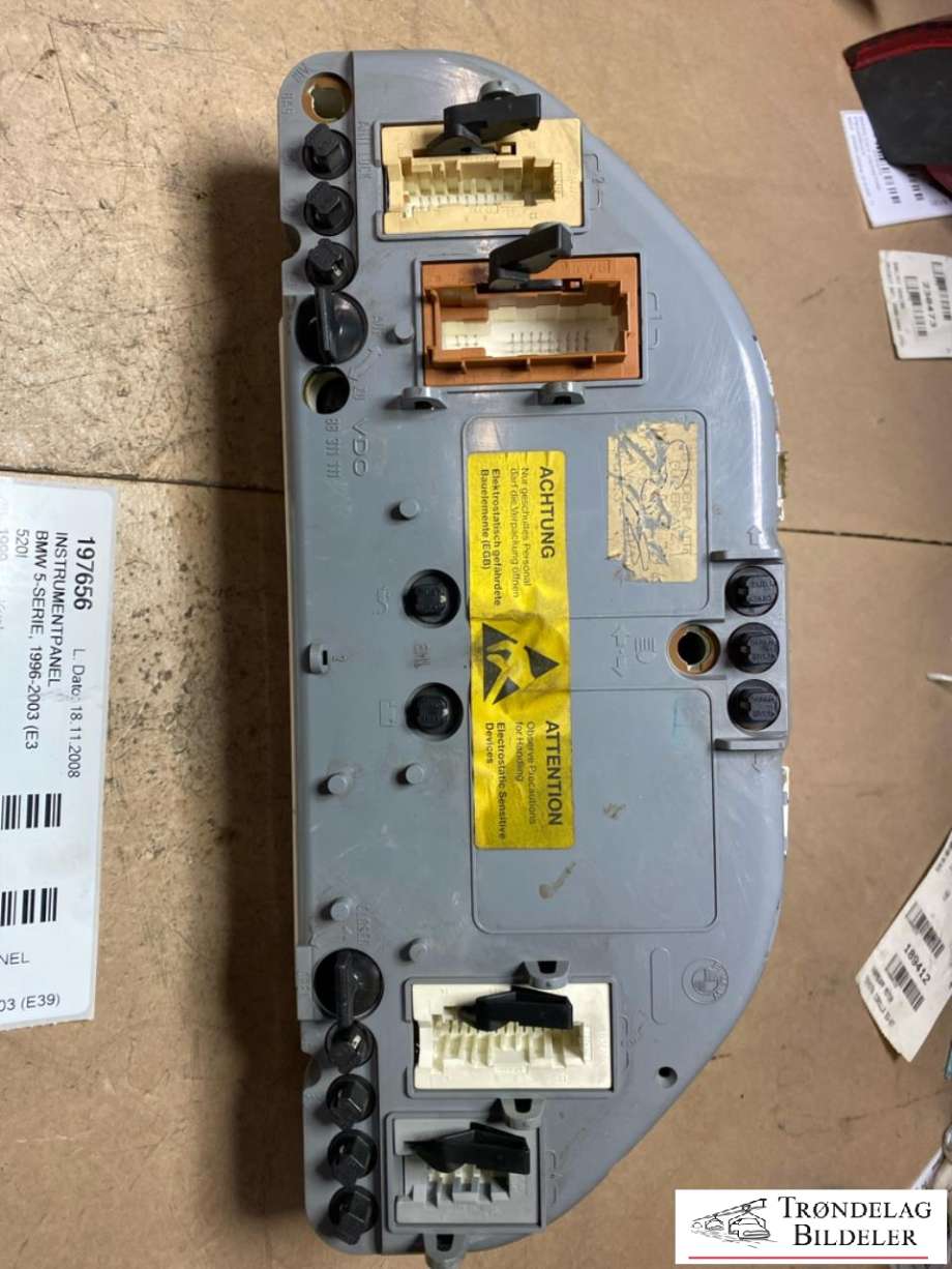 Instrumentpanel til BMW 5-Serie 1996-2003 (E39) (E39) (6211 8 381 198|)