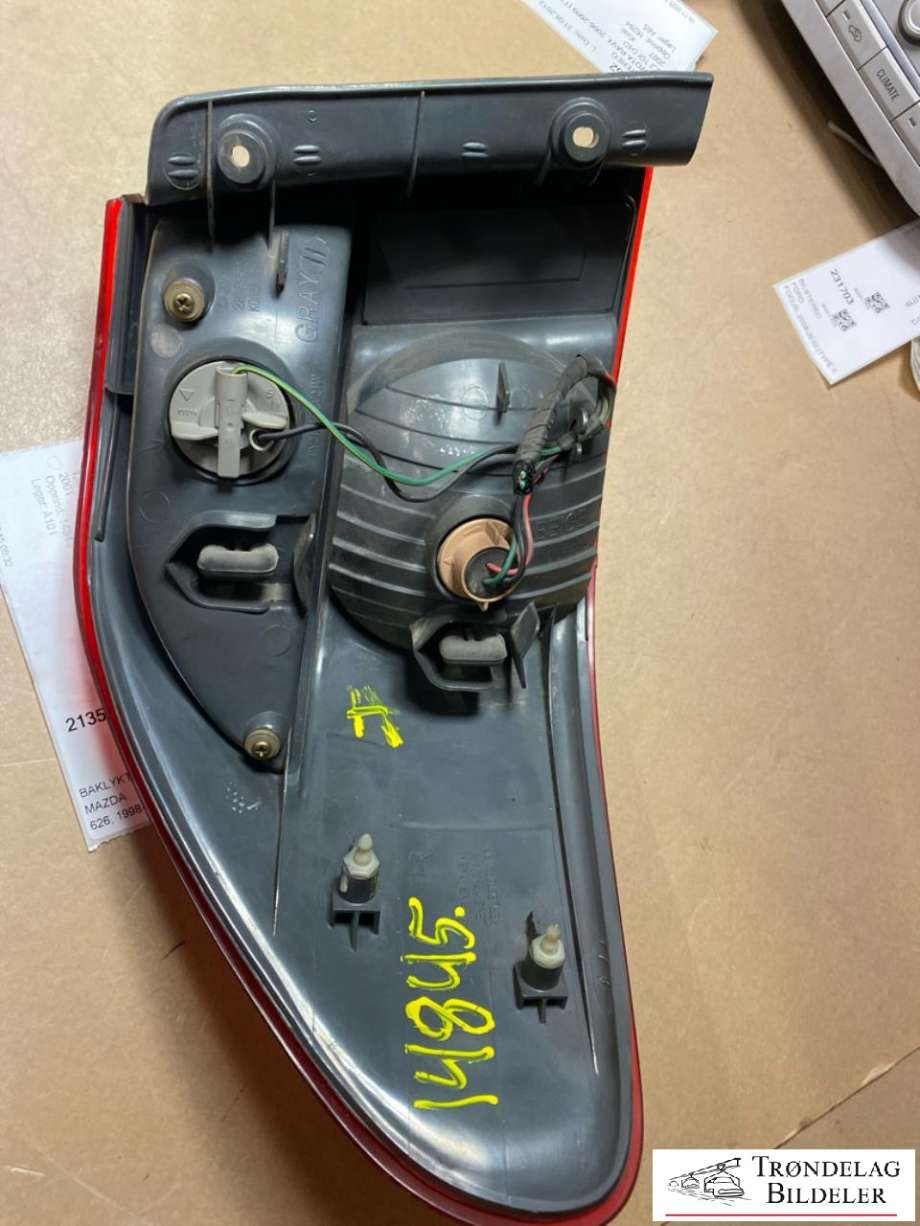 Baklykt høyre til Mazda 626 1998-2002 (GF/GW) (GF/GW) (GG3E-51-170B|)