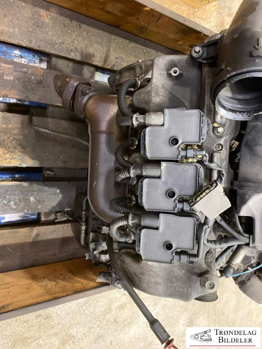 Motor bensin til Mercedes E-Klasse 1995-2000 (Fase 1) (W210) (W210) (D112911|A 112 010 38 00|A 112 010 59 44)