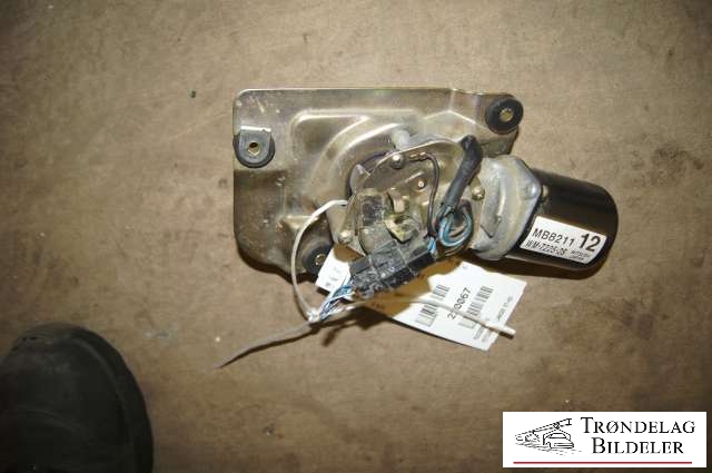 Viskermotor frontrute til Mitsubishi Lancer 1996-2003 (MB821112|)