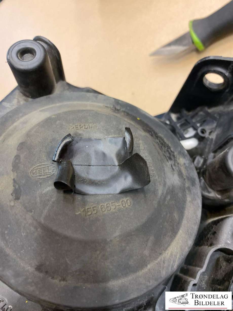 Frontlykt høyre halogen til Škoda Fabia 2007-2010 (Type II, Fase 1) (5J1 941 018 A|)