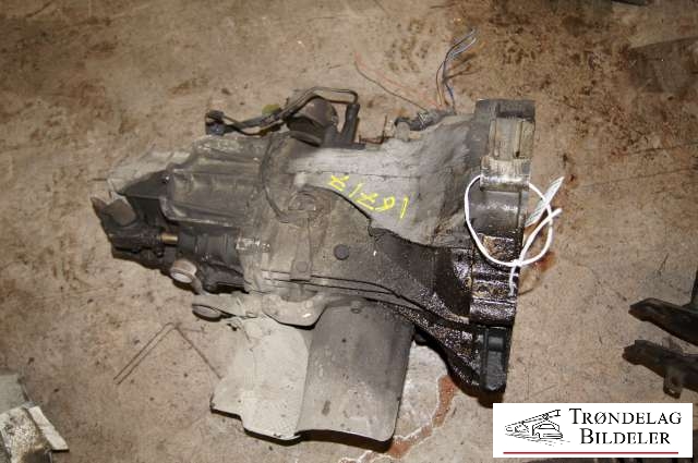 Girkasse manuell til VW Passat 1997-2000 (B5,3B) (B5,3B) (012 300 053 CX|012 300 054 KX|DHZ)