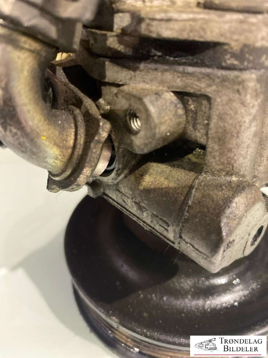 Servo pumpe mekanisk til VW Golf IV 1998-2003  (KYB|1J0 422 154 B|1J0 422 154 BX|6N0 145 157)