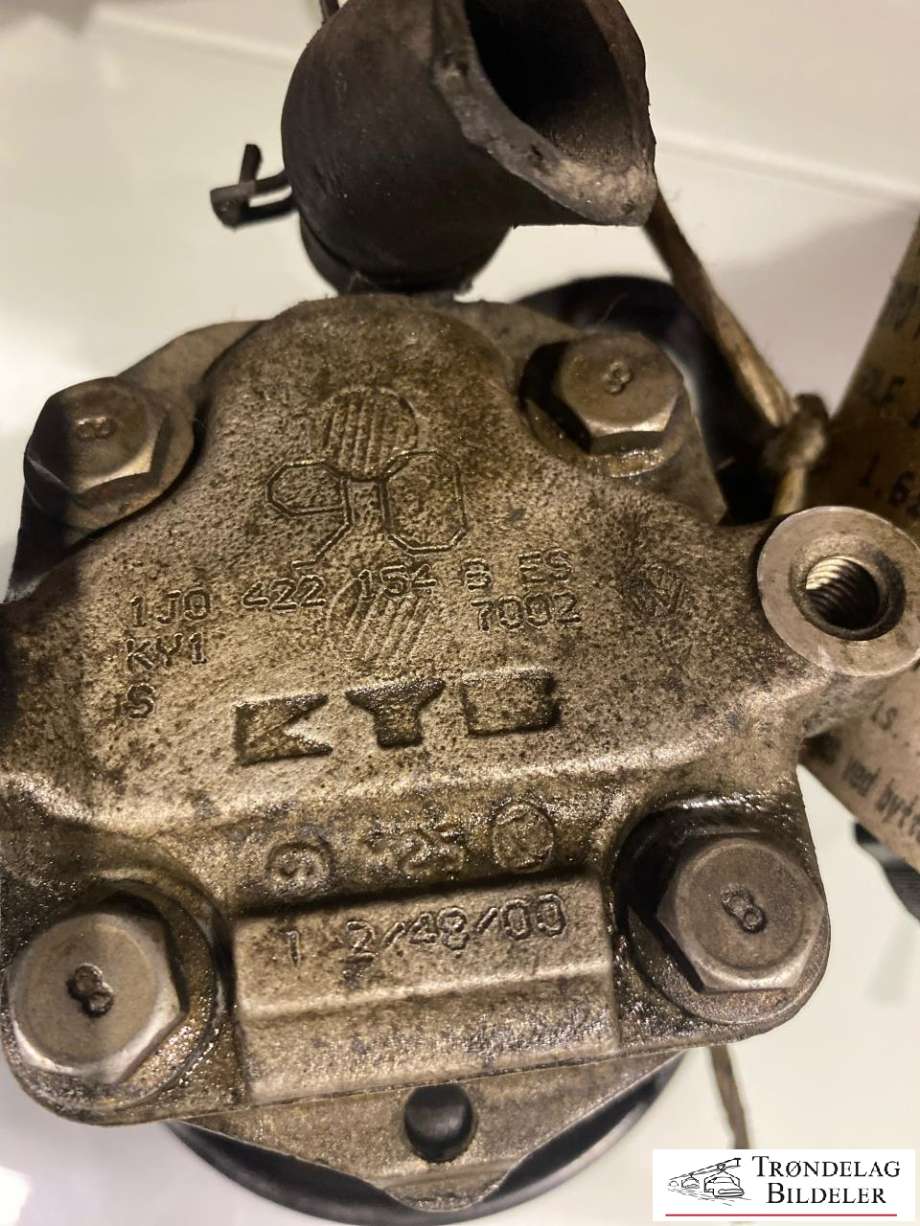 Servo pumpe mekanisk til VW Golf IV 1998-2003  (KYB|1J0 422 154 B|1J0 422 154 BX|6N0 145 157)