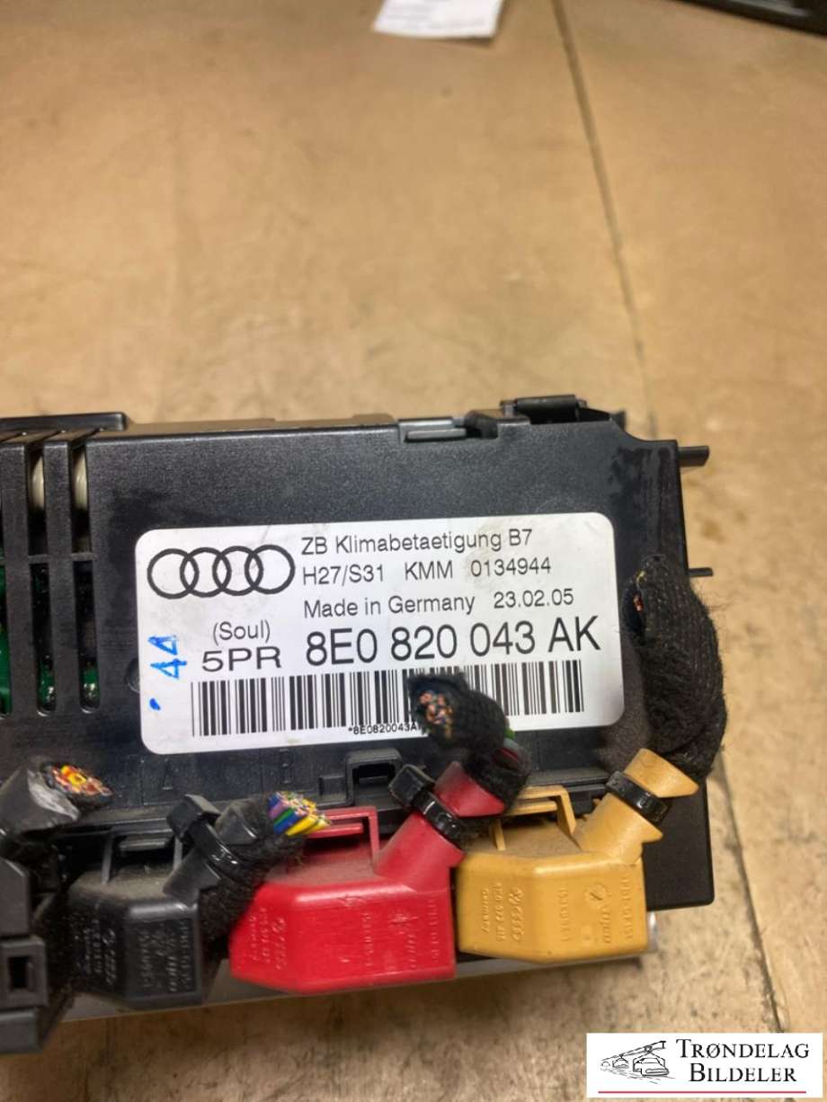 Varmeapparat betjening til Audi A4 2004-2008 (Type III) (B7) (B7) (8E0820043AK|)