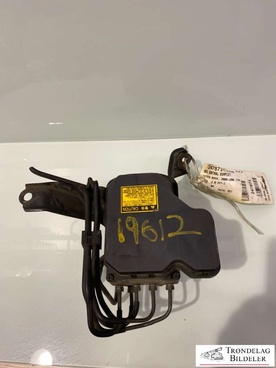 ABS sentral til Toyota RAV4, 2000-2006 (Type II)  
