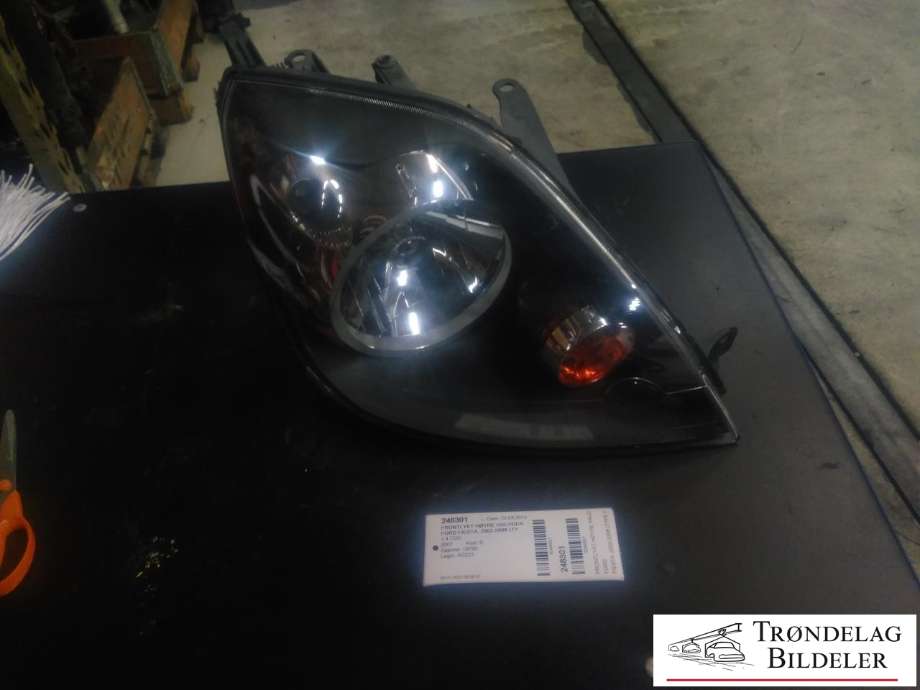 Frontlykt høyre halogen til Ford Fiesta 2002-2008 (Type V) (6S61-13W029-AD|)