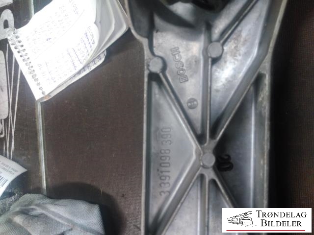 Viskermotor frontrute komplett m/overføring til Mercedes S-Klasse 1999-2005 (W220) (W220) (BOSCH|0390241435|)