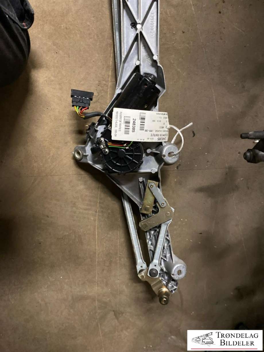 Viskermotor frontrute komplett m/overføring til Mercedes S-Klasse 1999-2005 (W220) (W220) (BOSCH|0390241435|)