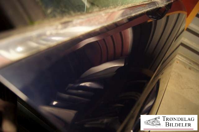 Dør høyre foran til Audi A4 2004-2008 (Type III) (B7) (B7) (8E0 831 052 J|8E0 831 052 L|)