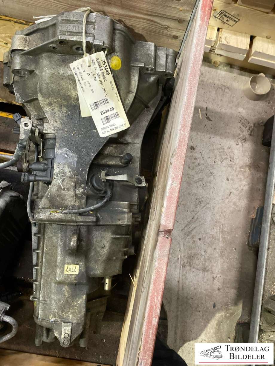 Girkasse manuell til Audi A4 2004-2008 (Type III) (B7) (B7) (GYA|012 300 062 L|012 300 062 LX)