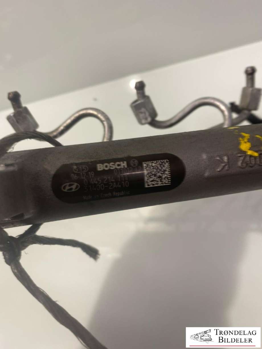 Dyseskinne (fuelrail) til Hyundai Matrix 2001-2010  (BOSCH|0445214111|314002A410|314002A420)