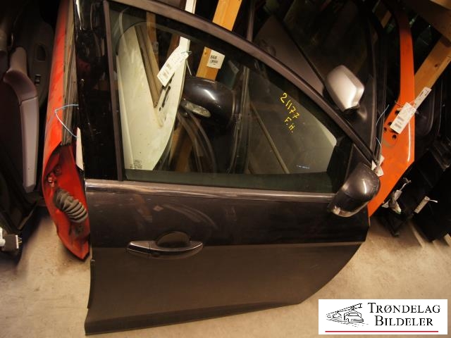 Dør høyre foran til Ford Focus 2011-2014 (Type III, Fase 1) (PBM51-A20124-BF|2147844|)