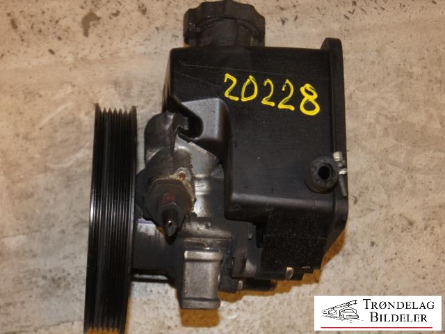Servo pumpe mekanisk til Mercedes E-Klasse, 2002-2006 (Fase 1) (W211) (W211) (ZF|A 004 466 20 01)