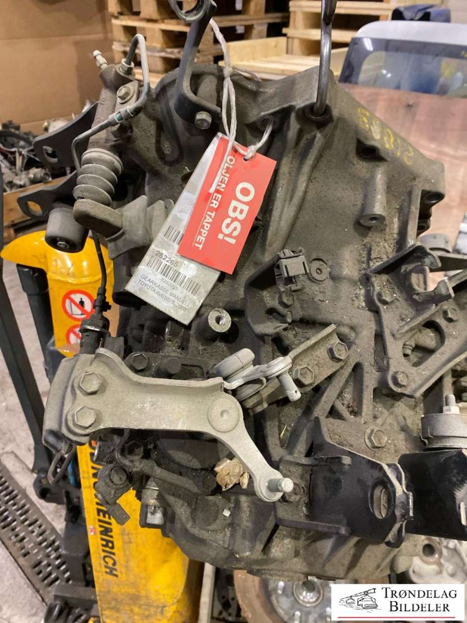 Girkasse manuell 6-trinn til Toyota Avensis 2003-2008 (Type II)  (30300-2D151|)