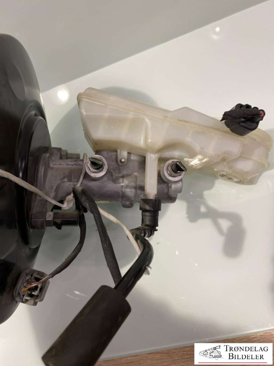 Bremsekraft-forsterker til Volvo V40 2012-2019  (P31362927|03786205334|)