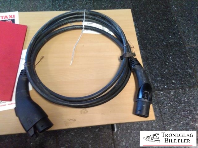 Batterilader kabel til Mitsubishi Outlander 2012-2015 (Type III, Fase 1)  (LADESTASJON TYPE 1|TYPE 1|LADESTASJON|)