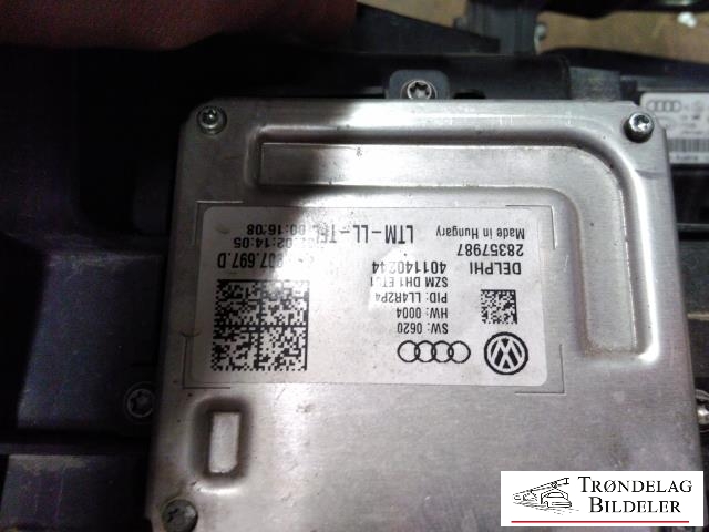 Frontlykt høyre xenon til Audi Q3 2015-2018 (Type I, Fase 2)  (8U0 941 754|)