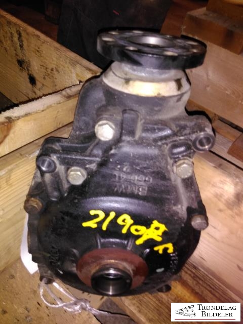 Kardang klokke foran til BMW X3 2003-2006 (Fase 1) (E83) (E83) (EZK02T 3|07|7545611|9204120819020001)